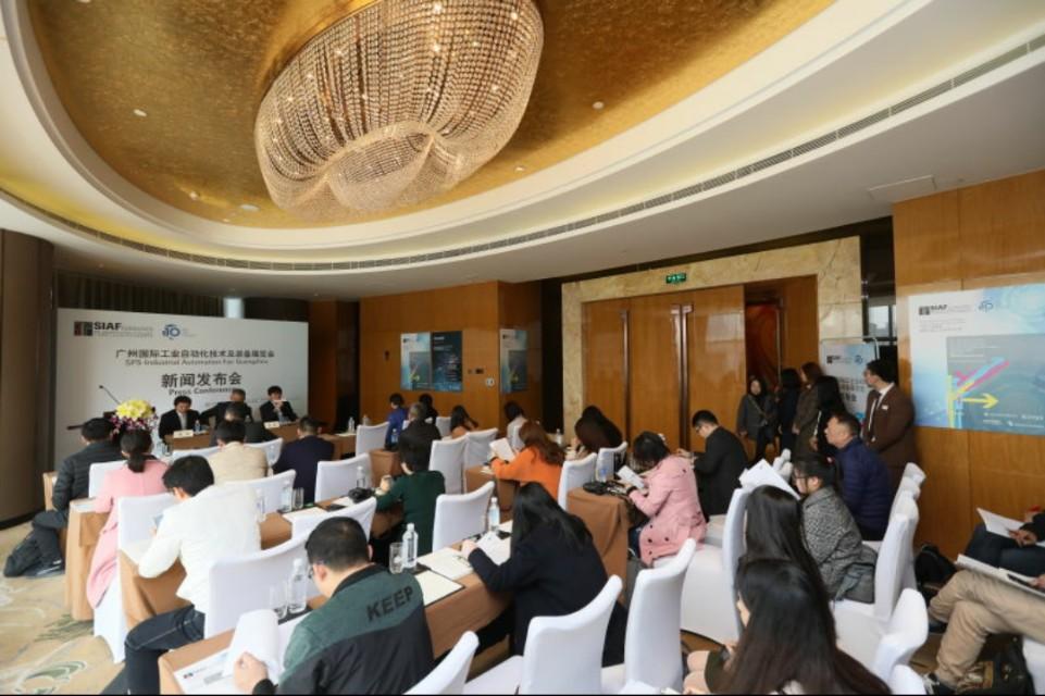 2025香港正版资料全篇精选解析、解释与落实