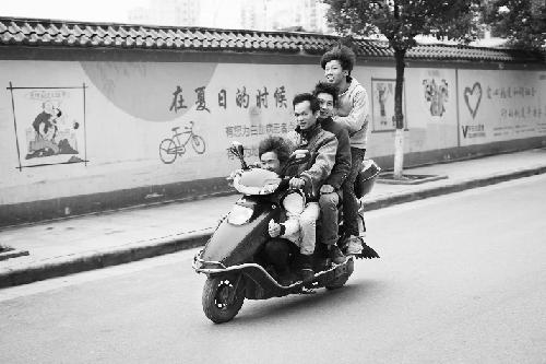 2025晚必出三肖警惕虚假宣传、全面解答与解释