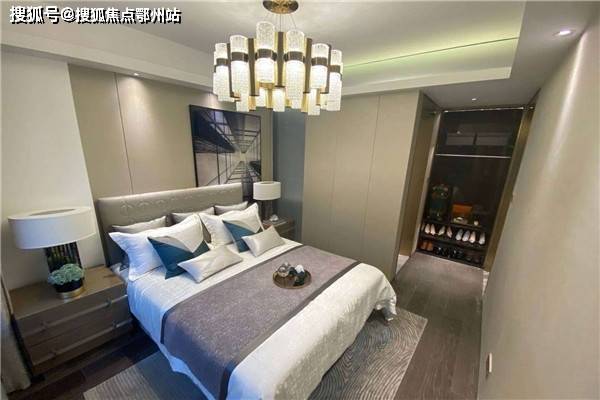 2025新澳门特马网站精选解析、解释与落实